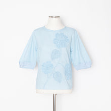 Load image into Gallery viewer, ローン刺繍Tシャツ5246041A
